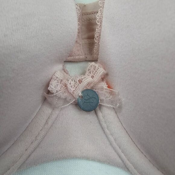 Victoria's Secret body by Victoria lined full coverage 34D - Picture 2 of 6